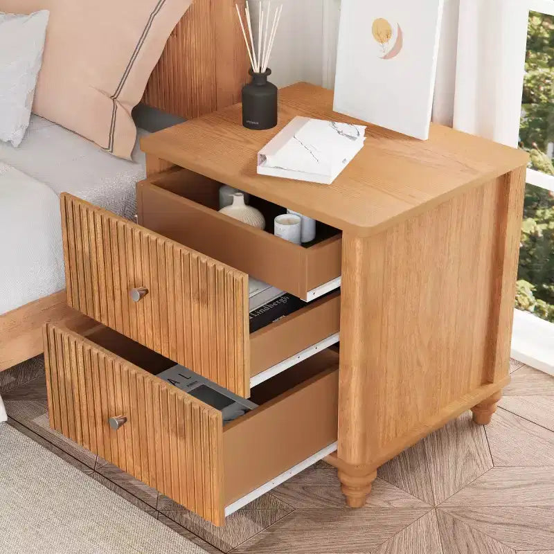 Comodino scanalato beige/naturale/noce con cassetti, set da 2