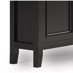 Mobiletto d'ingresso con cassetti e ante in nero / marrone noce americano / marrone naturale rustico invecchiato / bianco