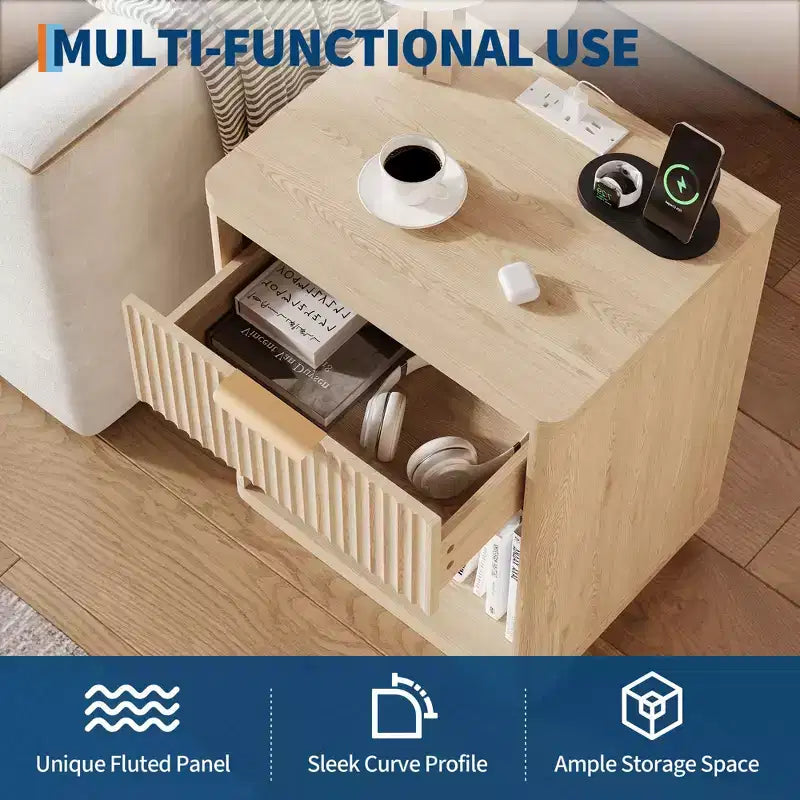 Set di 2 comodini scanalati grigi/naturali con stazione di ricarica e 1 cassetto